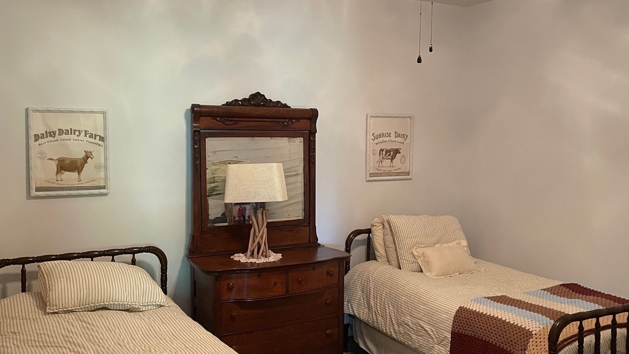 Photo of Bedroom in Midland City