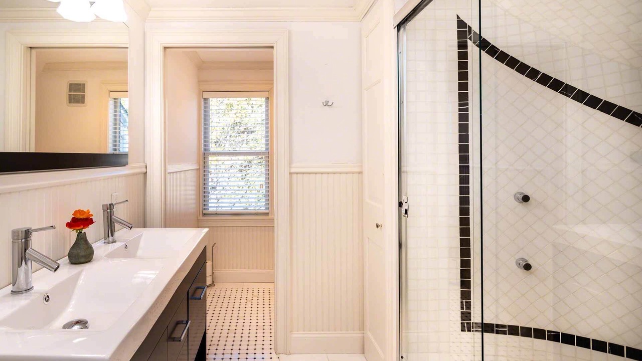 Photo of Bathroom in Edgartown