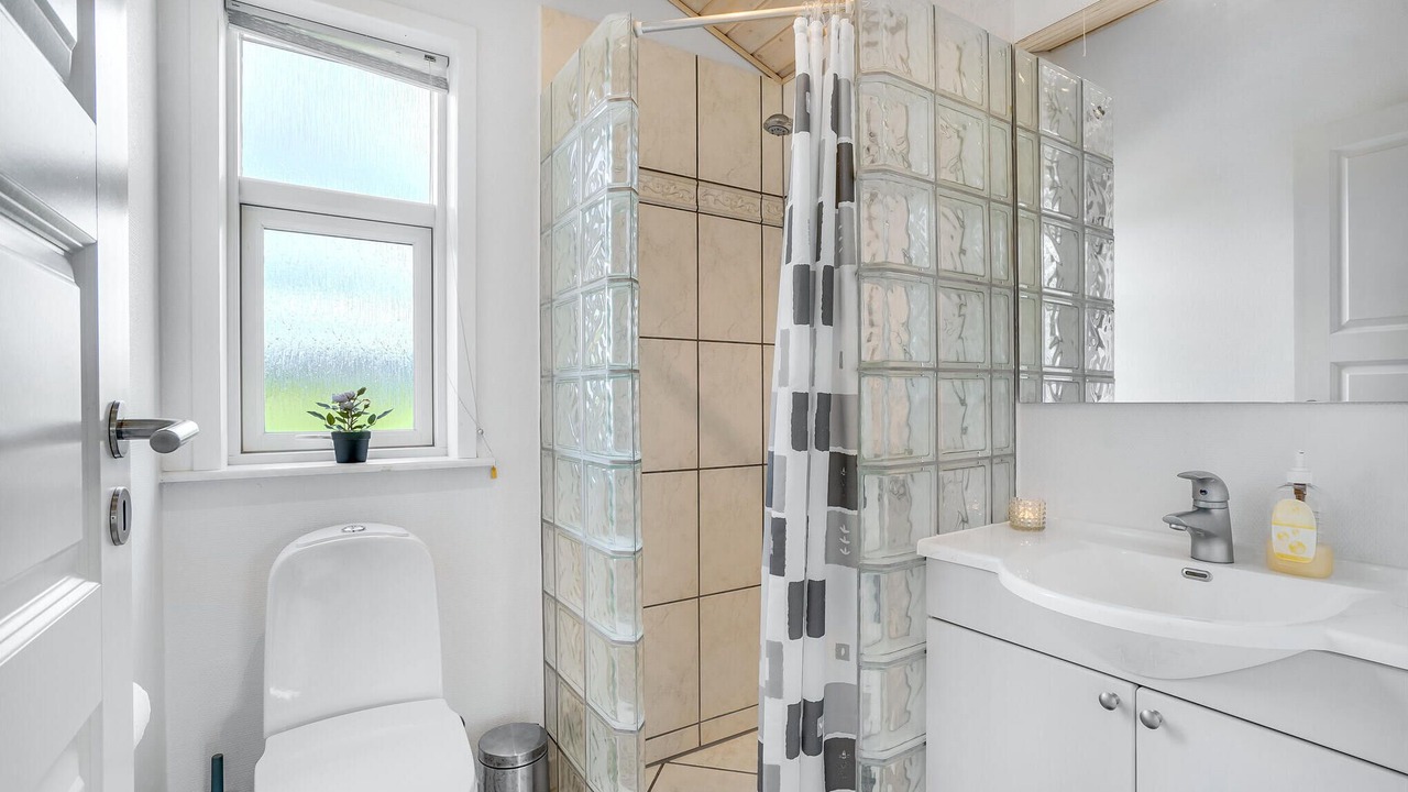 Photo of Bathroom in Vinderup