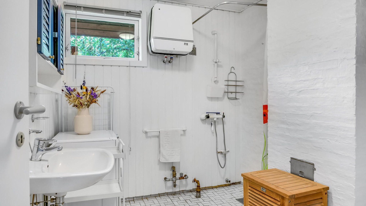 Photo of Bathroom in Holloselund