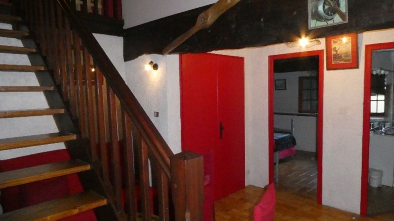 Photo of Others in Jarret