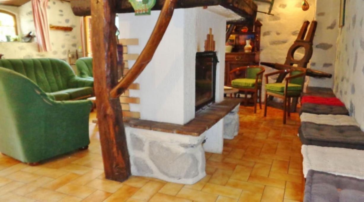 Photo of Others in Jarret