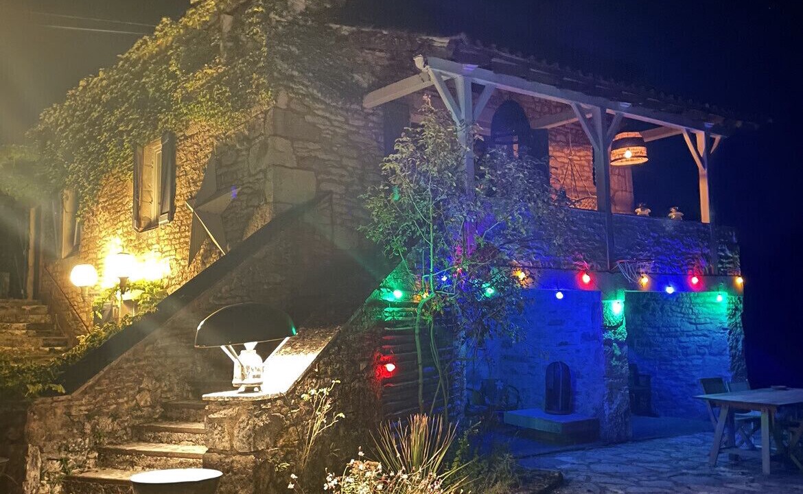 Photo of Patio Balcony in Vaylats