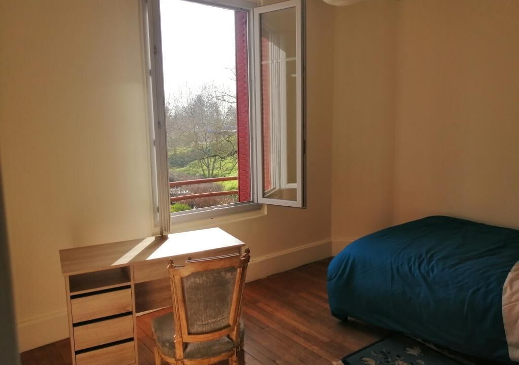 Photo of Bedroom in Lere