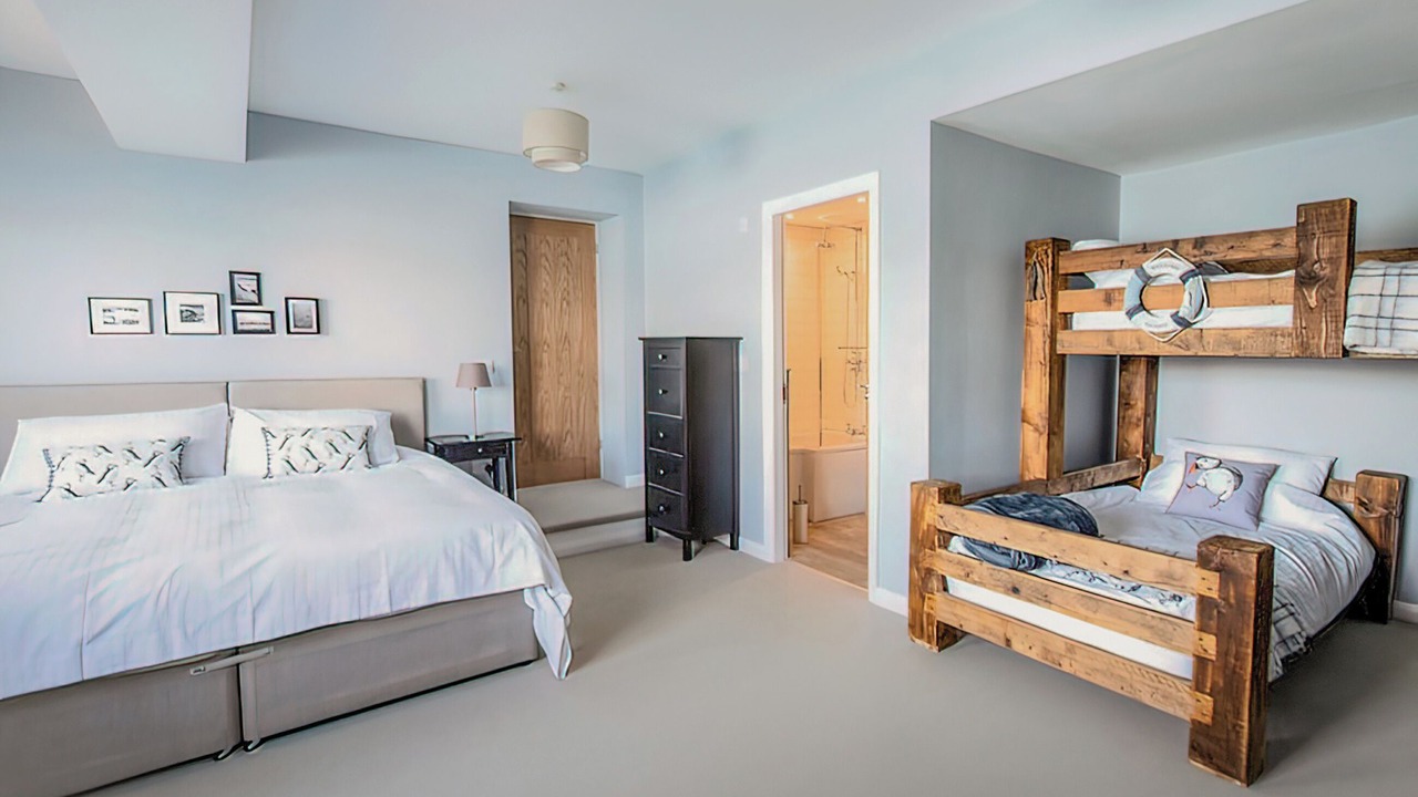 Photo of Others in Menai Bridge