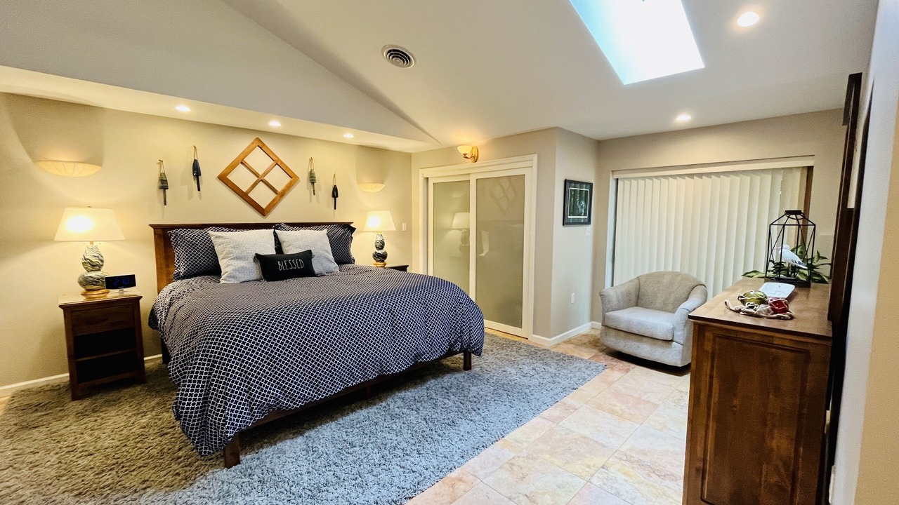 Photo of Bedroom in Huddleston