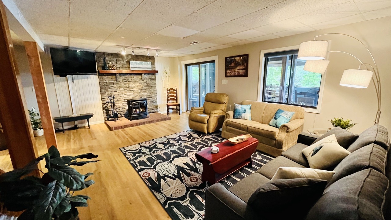 Photo of Livingroom in Huddleston
