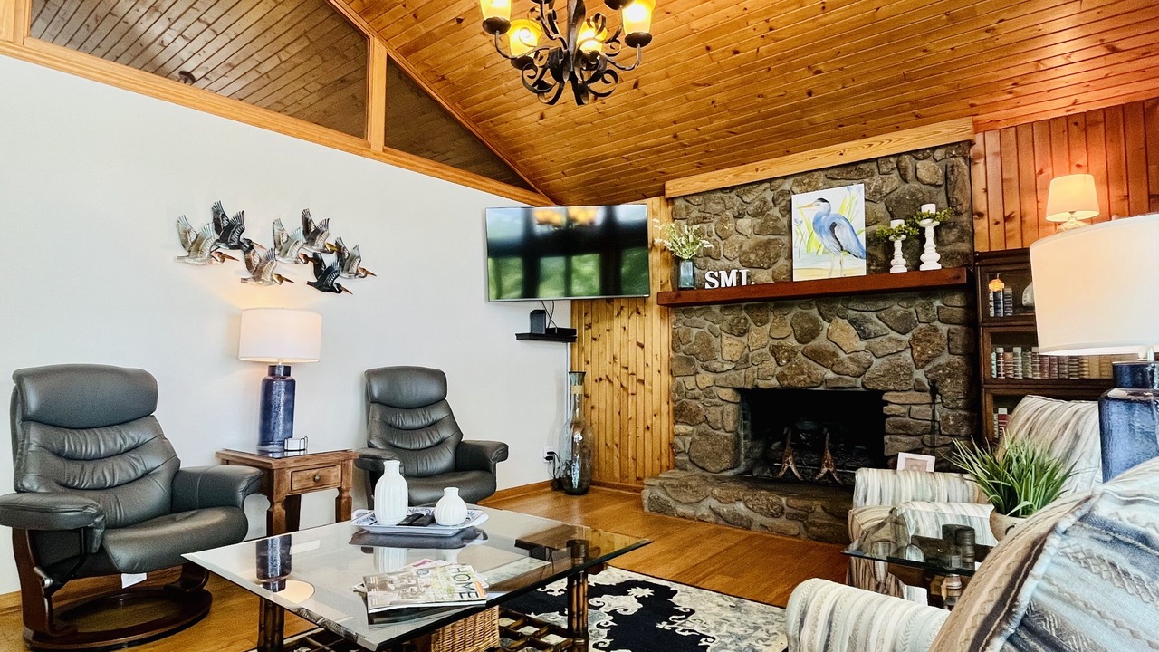 Photo of Livingroom in Huddleston