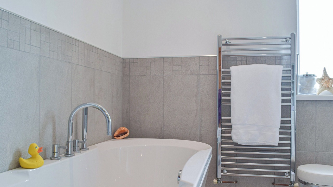 Photo of Bathroom in Ferryside