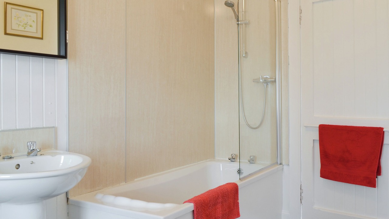 Photo of Bathroom in Murthly