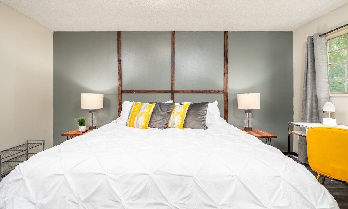 Photo of Bedroom in Pineville