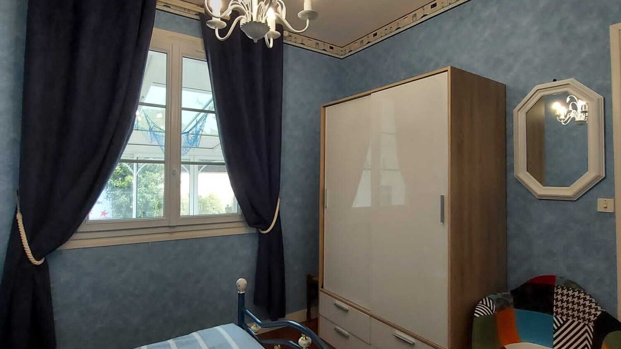 Photo of Bedroom in Ouistreham