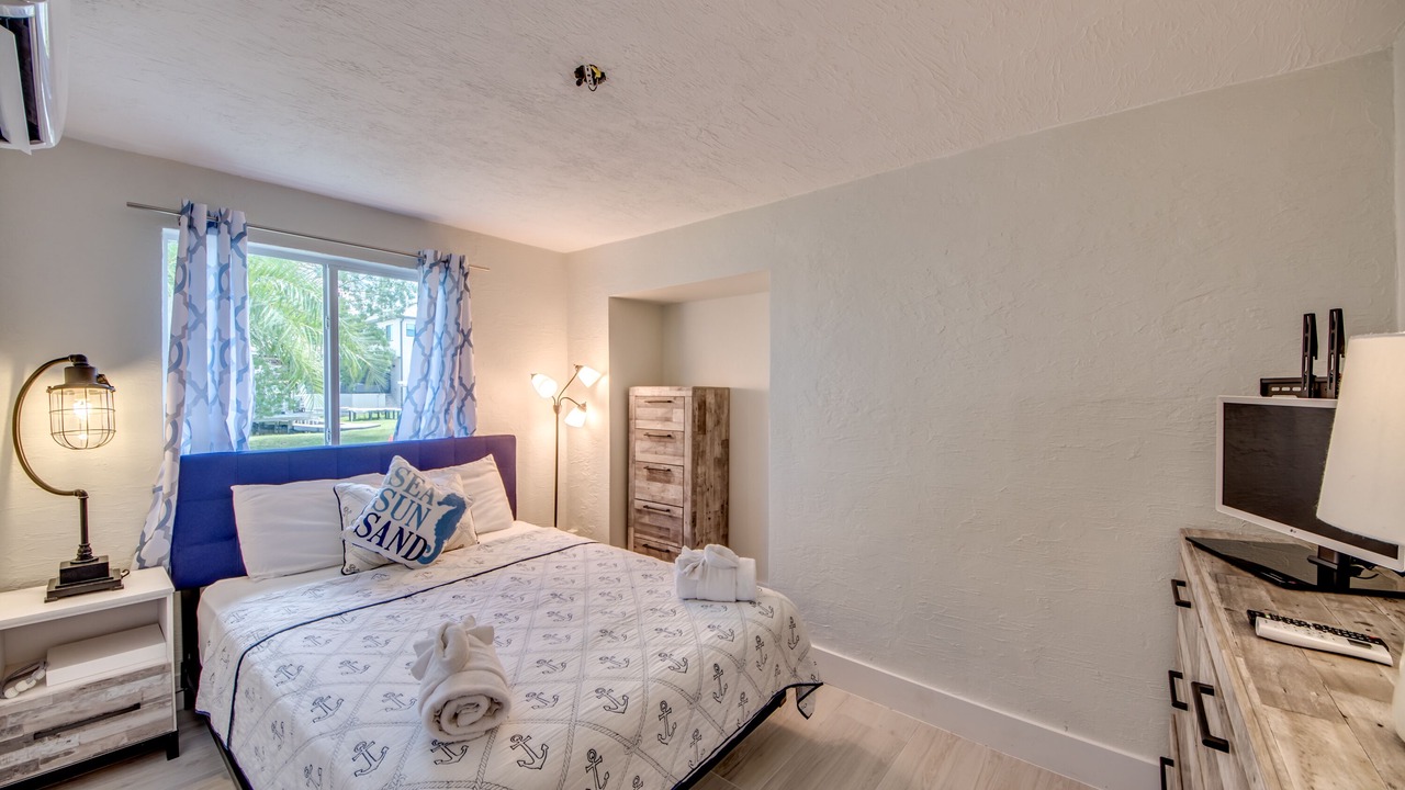 Photo of Bedroom in Matlacha