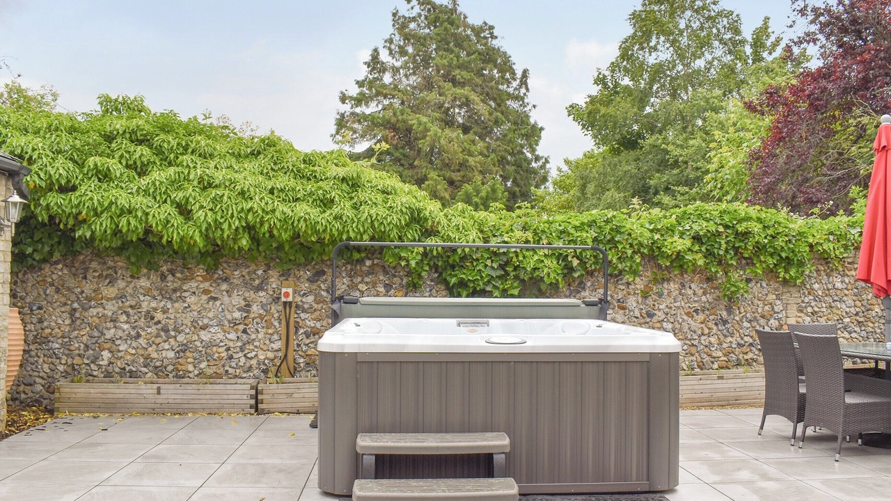 Photo of Others in Beck Row