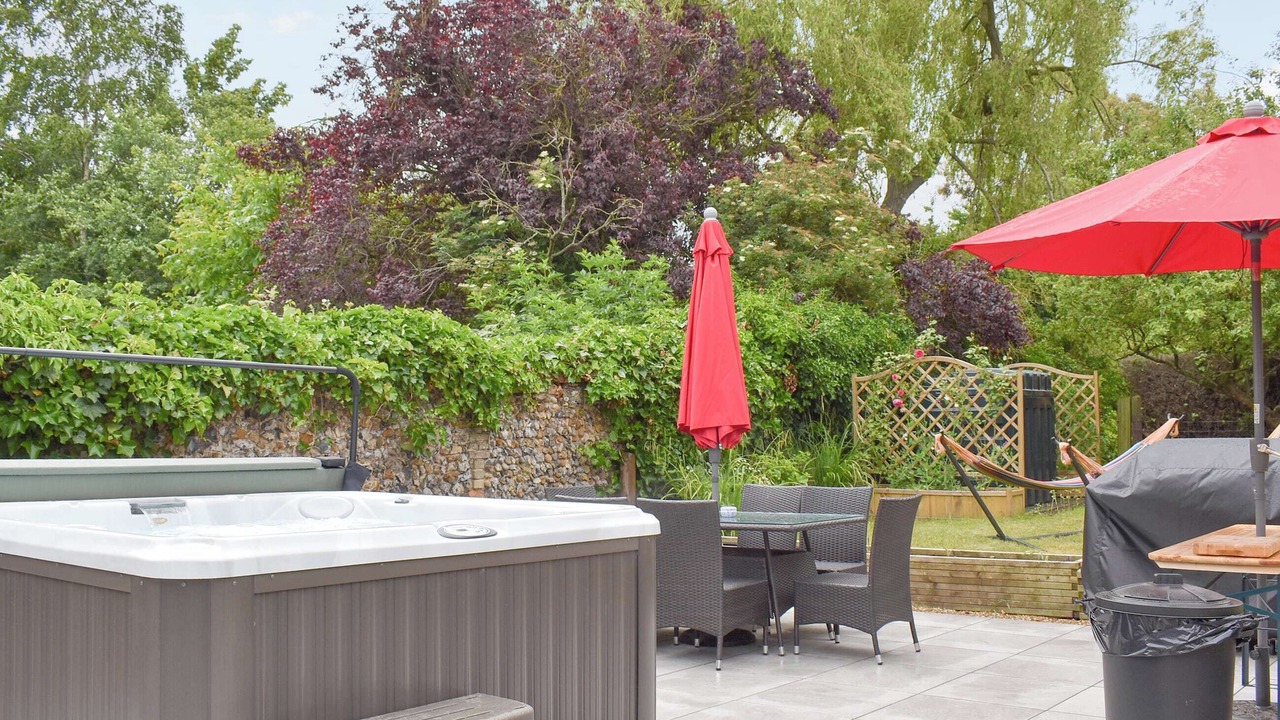 Photo of Others in Beck Row