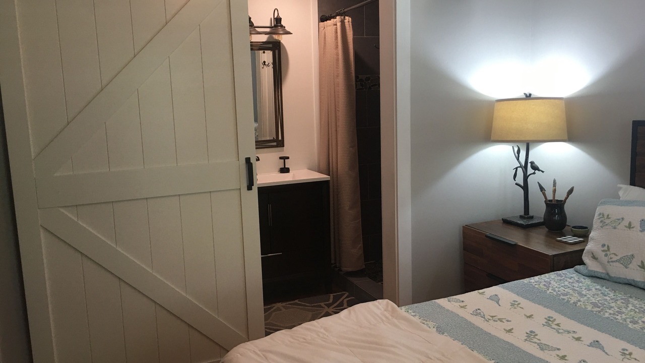 Photo of Bedroom in Glace