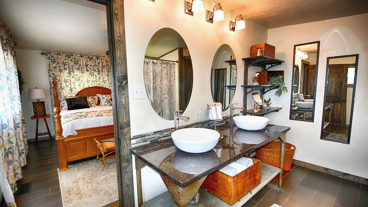 Photo of Bedroom in Tahlequah