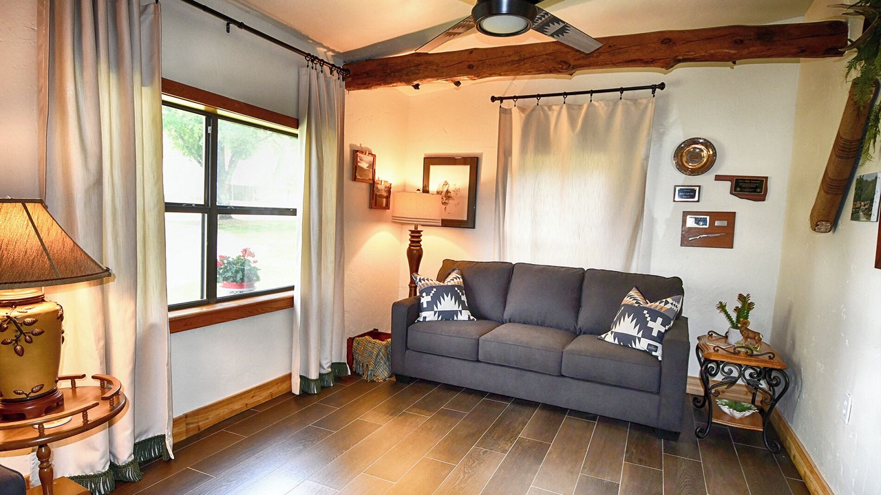 Photo of Livingroom in Tahlequah