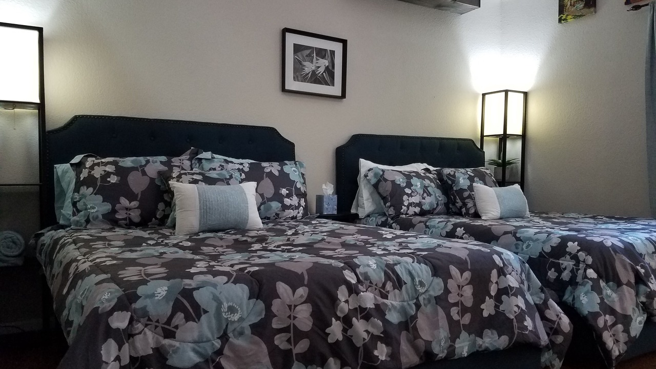 Photo of Others in Eminence