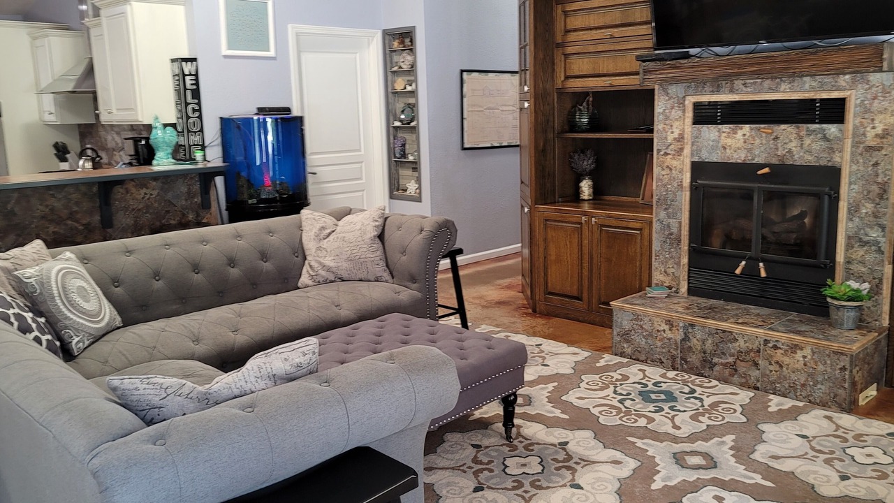Photo of Livingroom in Eminence