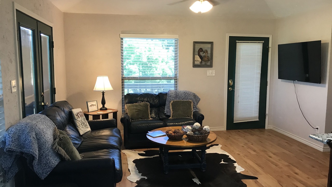 Photo of Livingroom in Elmaton