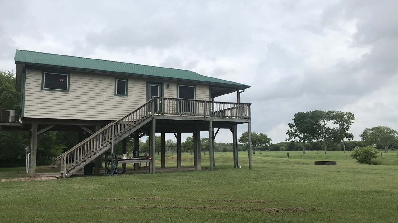 Photo of Outdoor in Elmaton