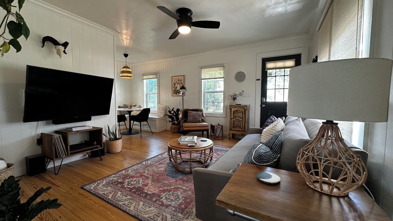 Photo of Livingroom in Central Oklahoma City