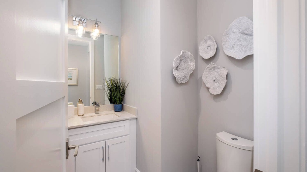 Photo of Bathroom in Islamorada
