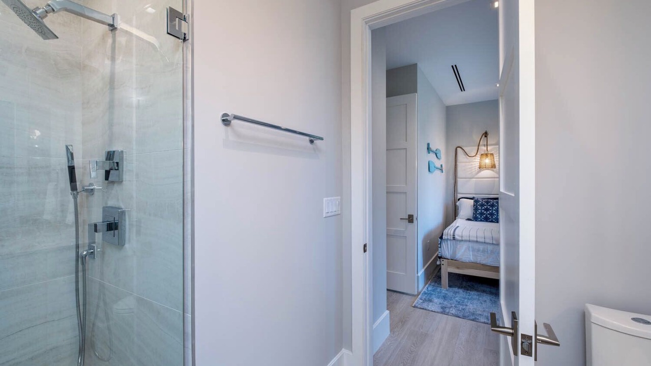 Photo of Bathroom in Islamorada