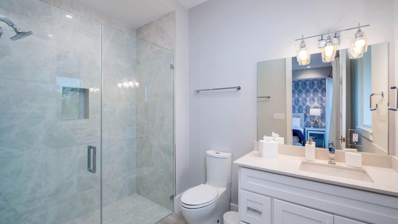 Photo of Bathroom in Islamorada