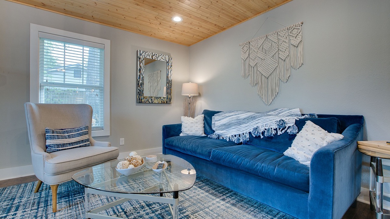 Photo of Livingroom in Downtown