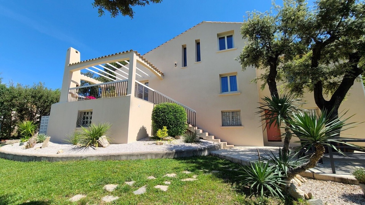 Photo of Outdoor in La Colline