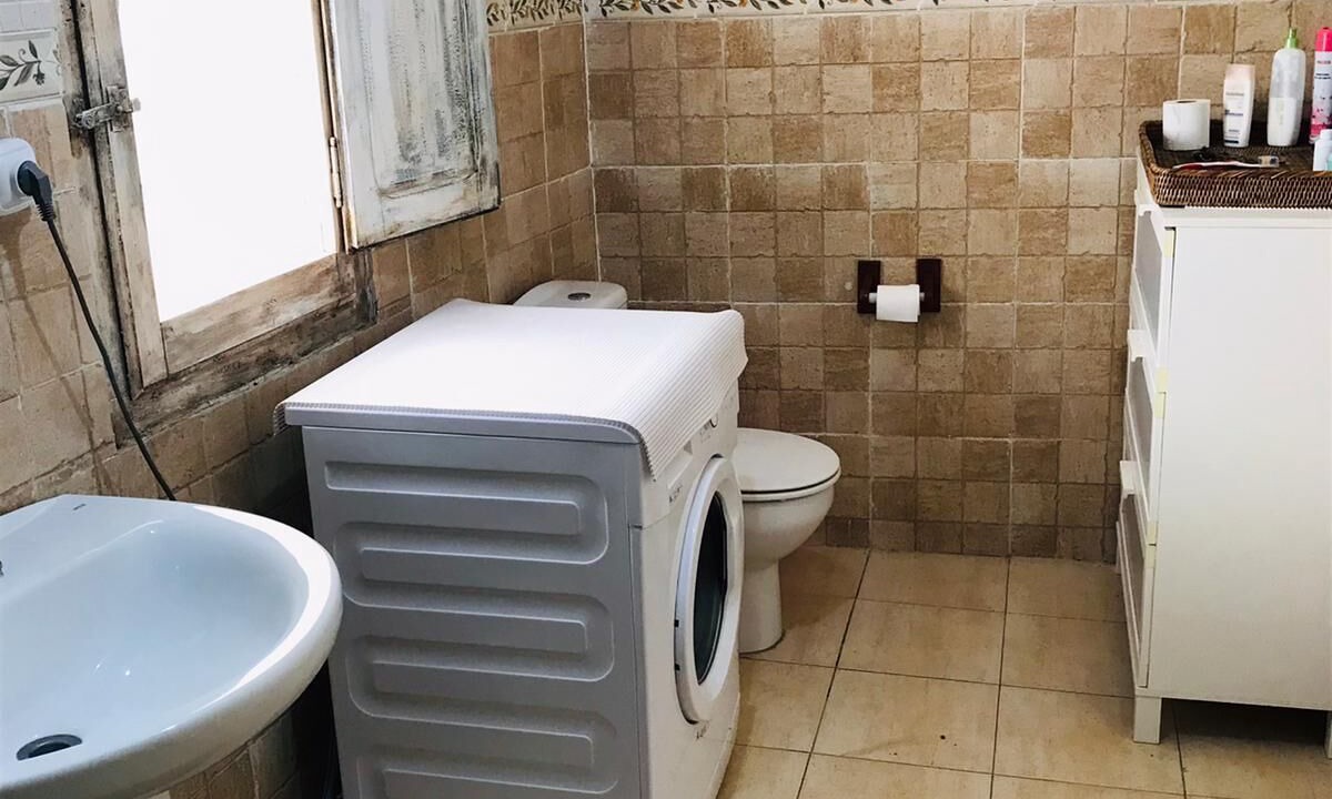 Photo of Bathroom in Urrea de Gaen