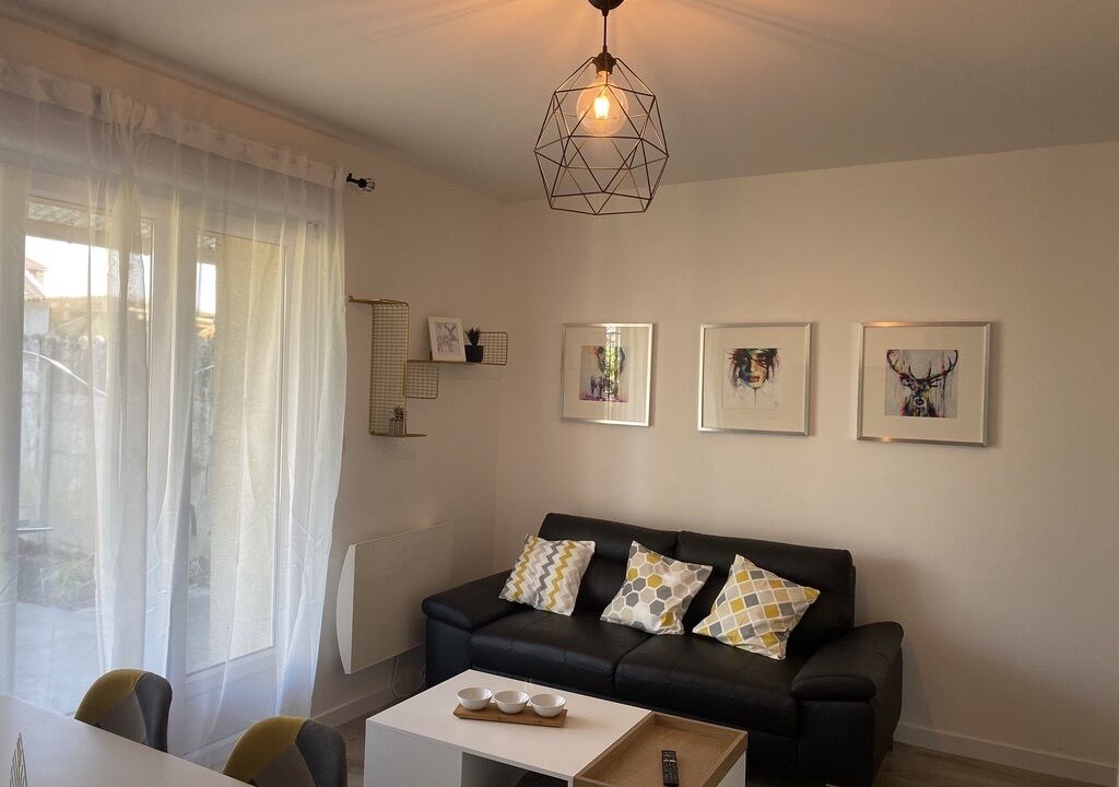 Photo of Livingroom in Saint-Amand-les-Eaux