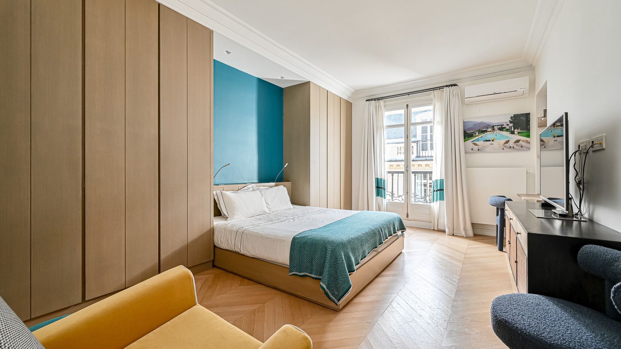 Photo of Bedroom in Porte-Dauphine