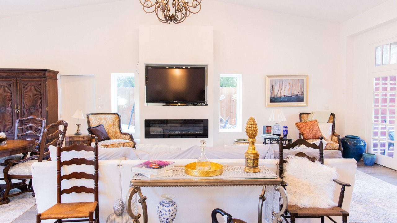 Photo of Livingroom in Quinlan