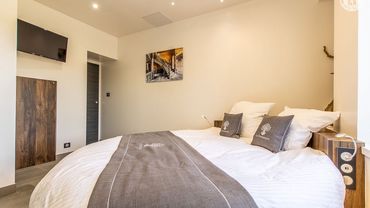 Photo of Bedroom in Anost