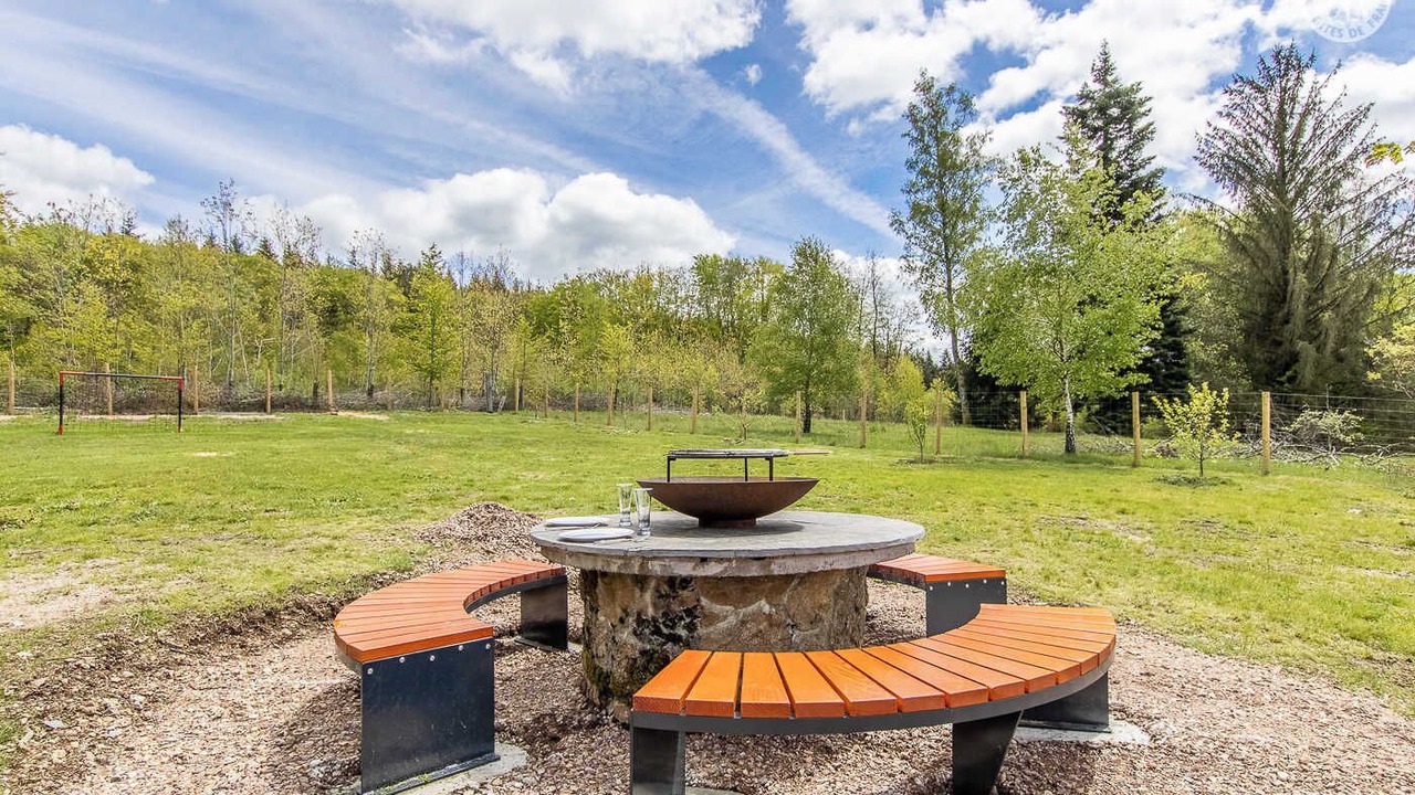 Photo of Outdoor in Anost