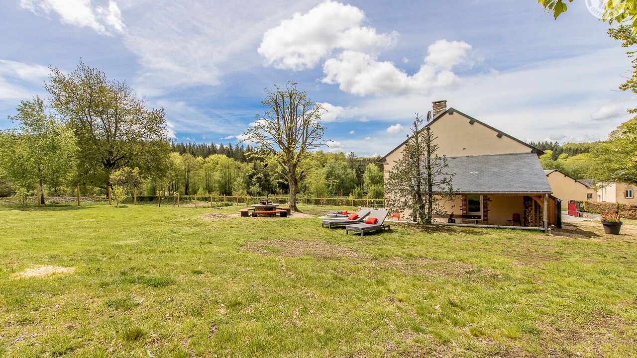 Photo of Outdoor in Anost