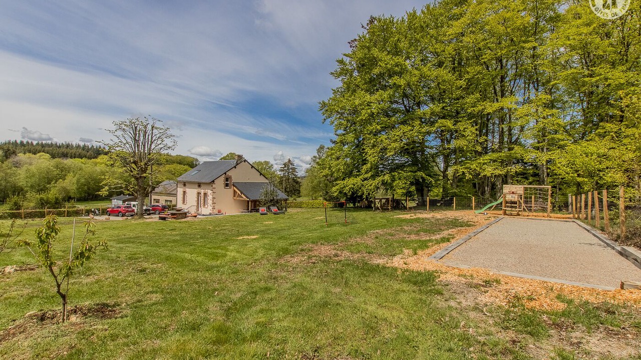 Photo of Outdoor in Anost