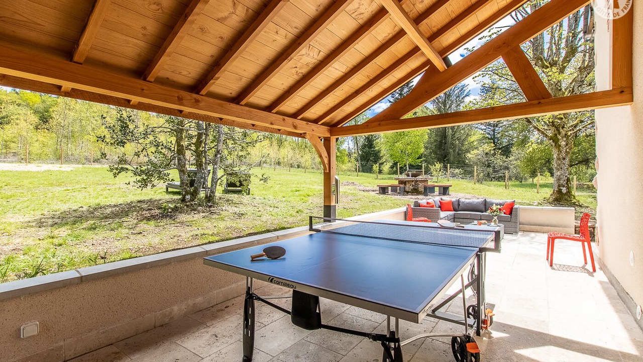 Photo of Patio Balcony in Anost