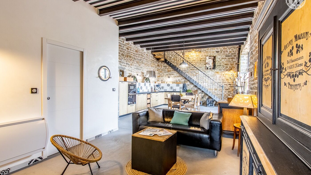 Photo of Livingroom in Dracy-les-Couches