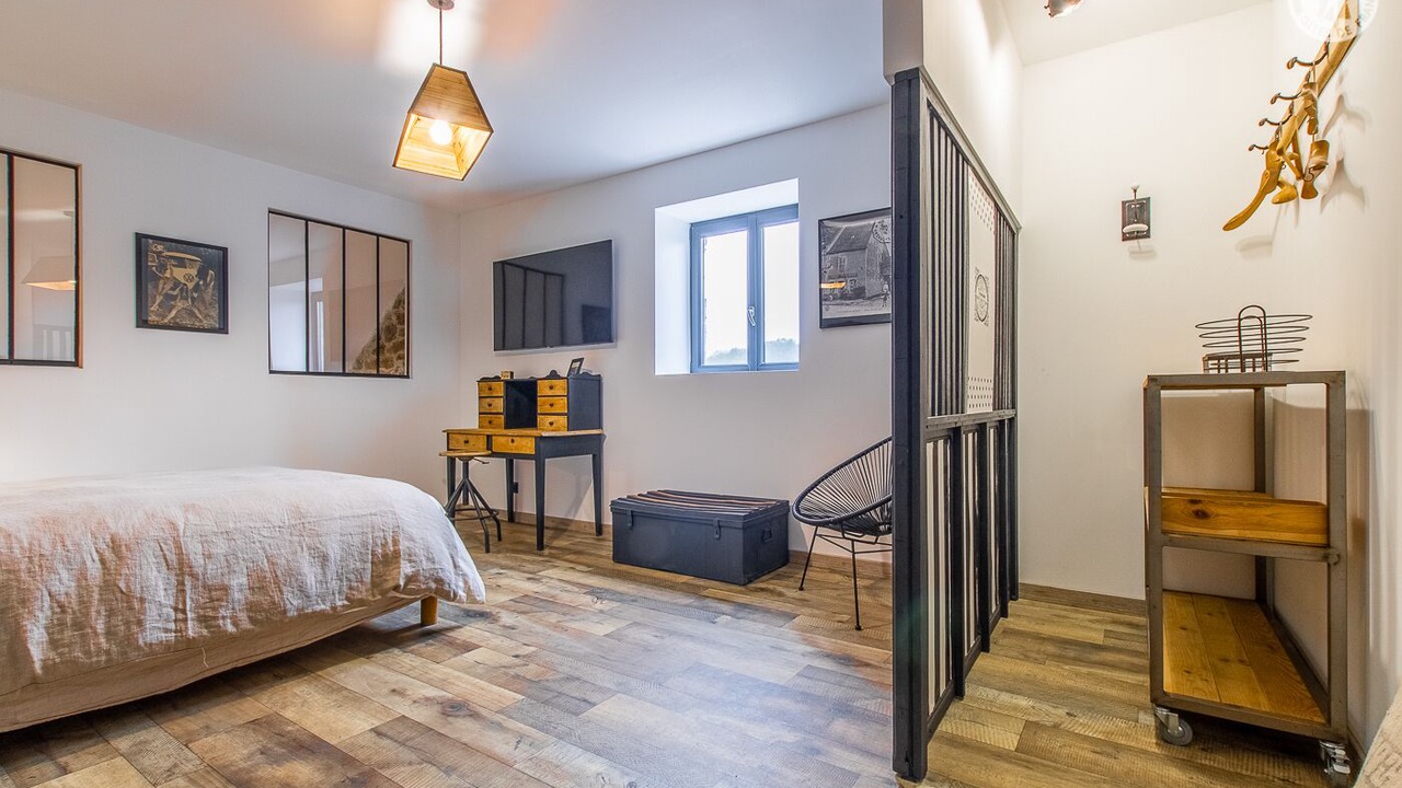 Photo of Bedroom in Dracy-les-Couches