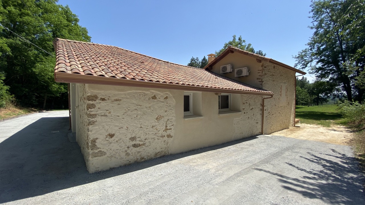 Photo of Outdoor in Laree