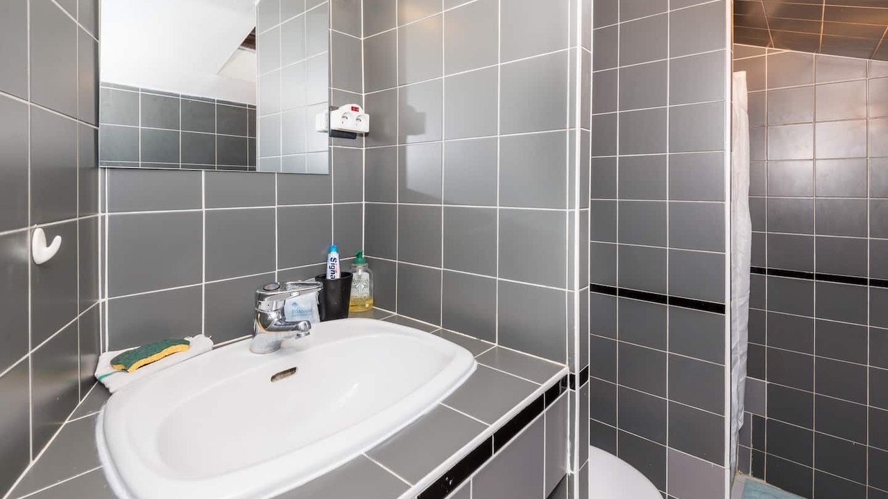 Photo of Bathroom in Lyon City Centre