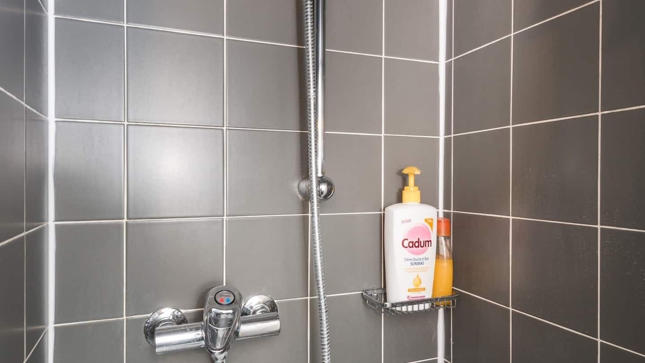 Photo of Bathroom in Lyon City Centre