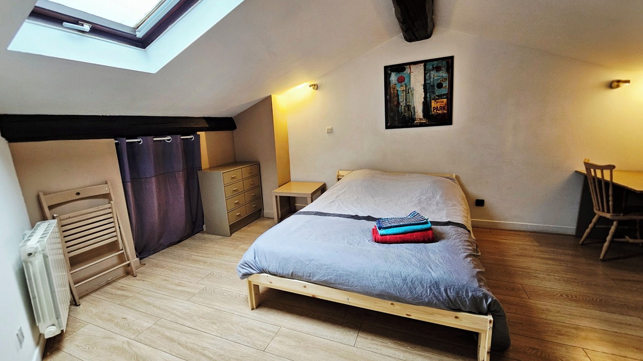 Photo of Bedroom in Lyon City Centre