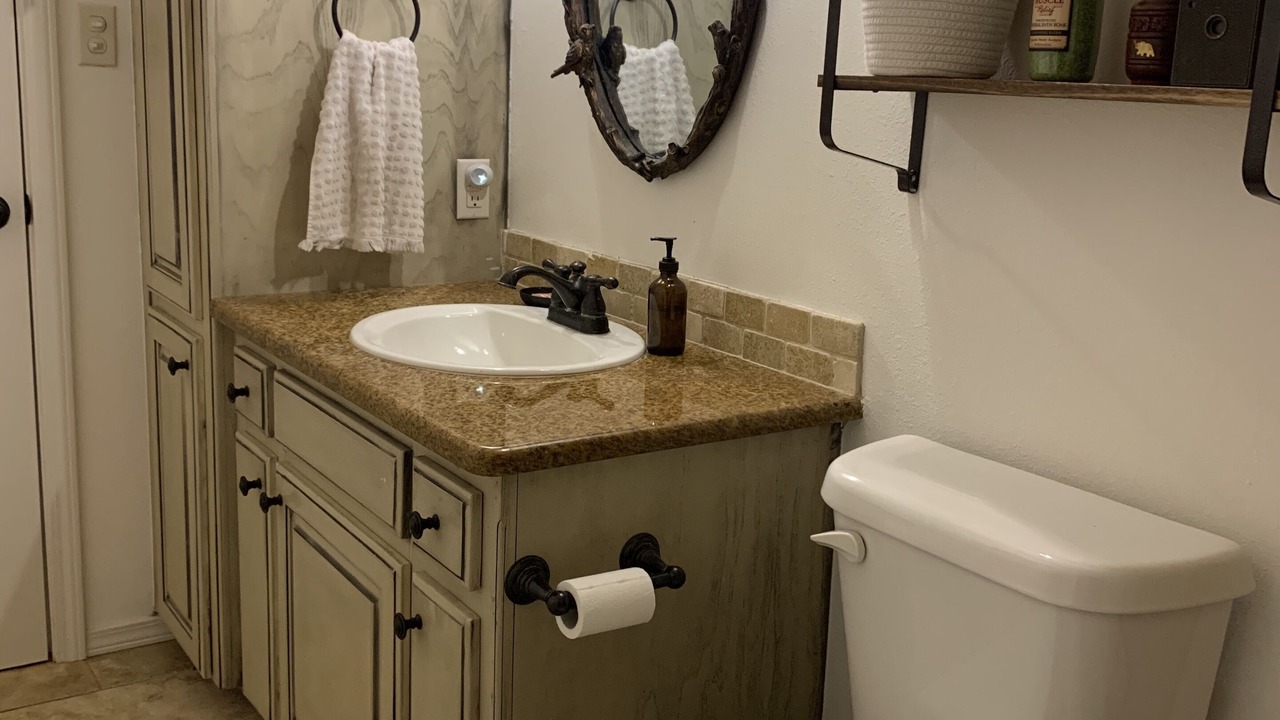 Photo of Bathroom in Mountainburg