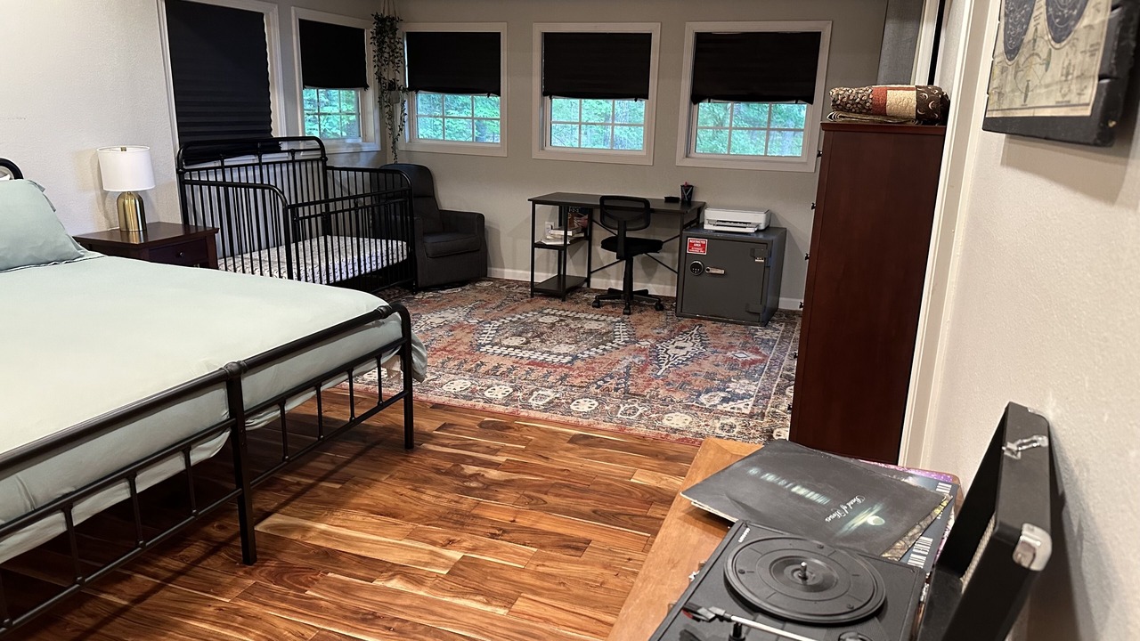 Photo of Bedroom in Mountainburg