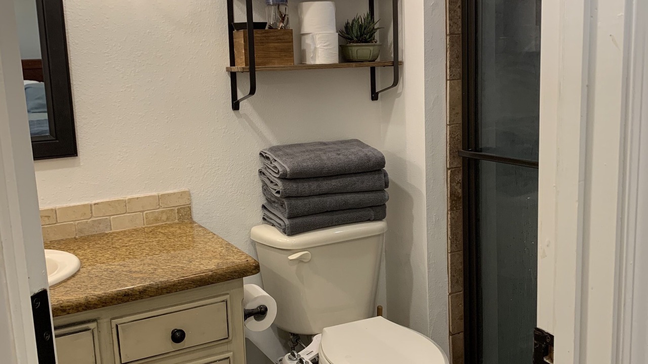 Photo of Bathroom in Mountainburg